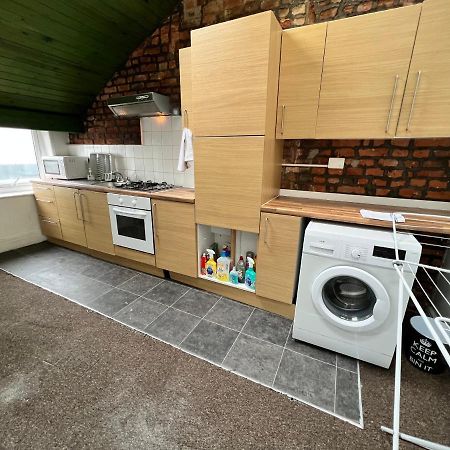 Stanley Street Apartments Престън Екстериор снимка