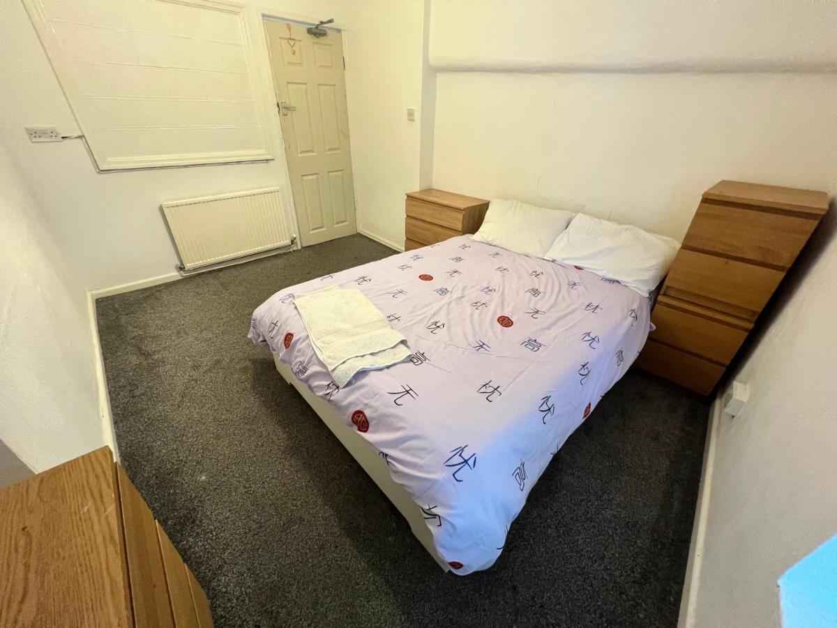 Stanley Street Apartments Престън Екстериор снимка